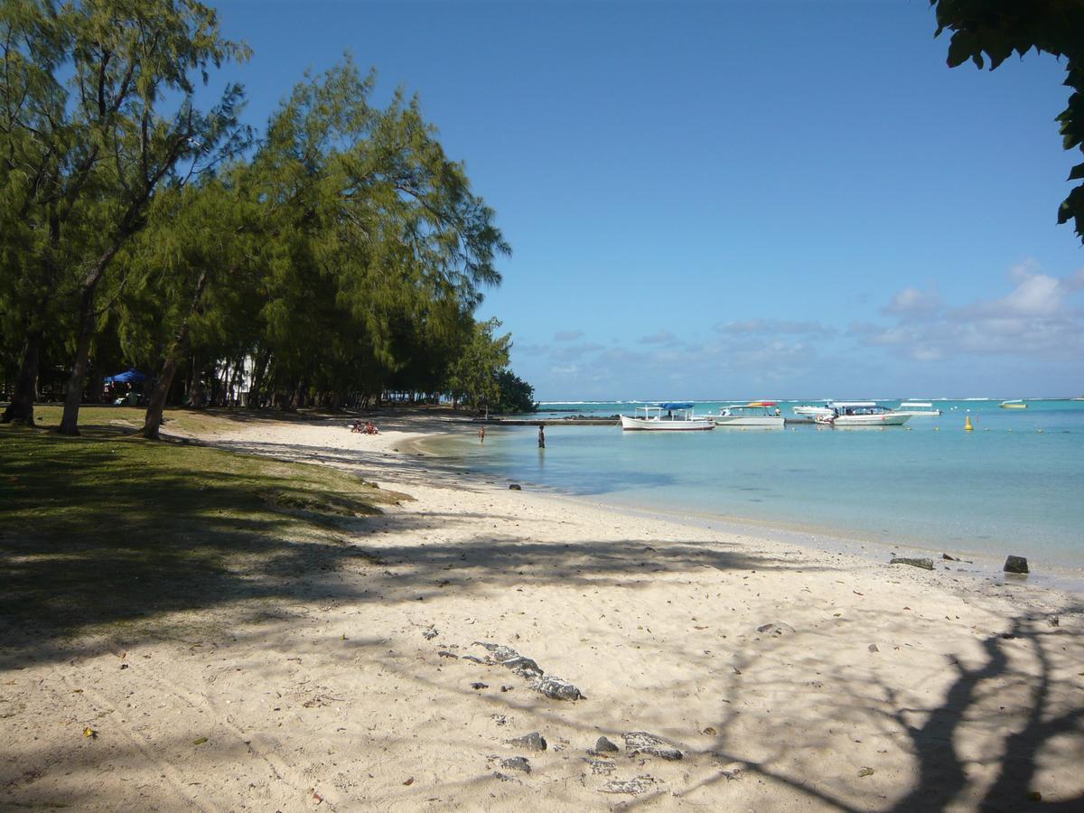 Villa De Alisha Blue Bay Exterior photo